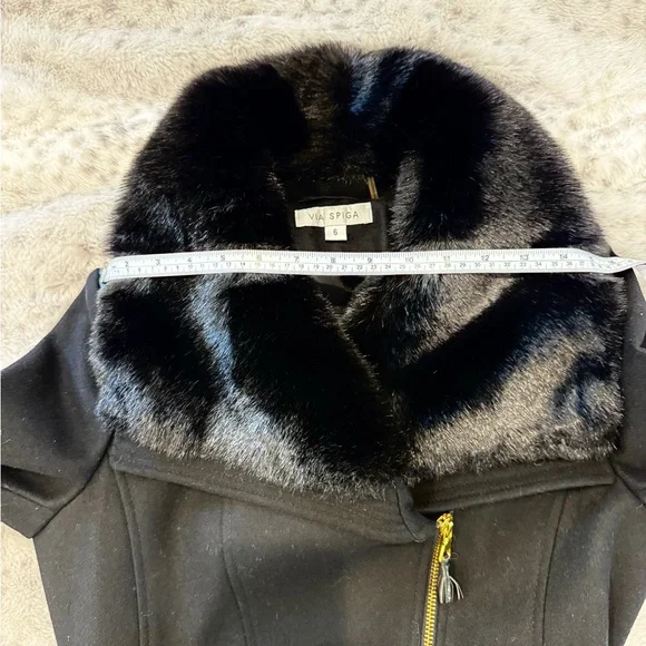 Via Spiga Black Trench Coat with Faux Fur Collar - Picture 5 of 10